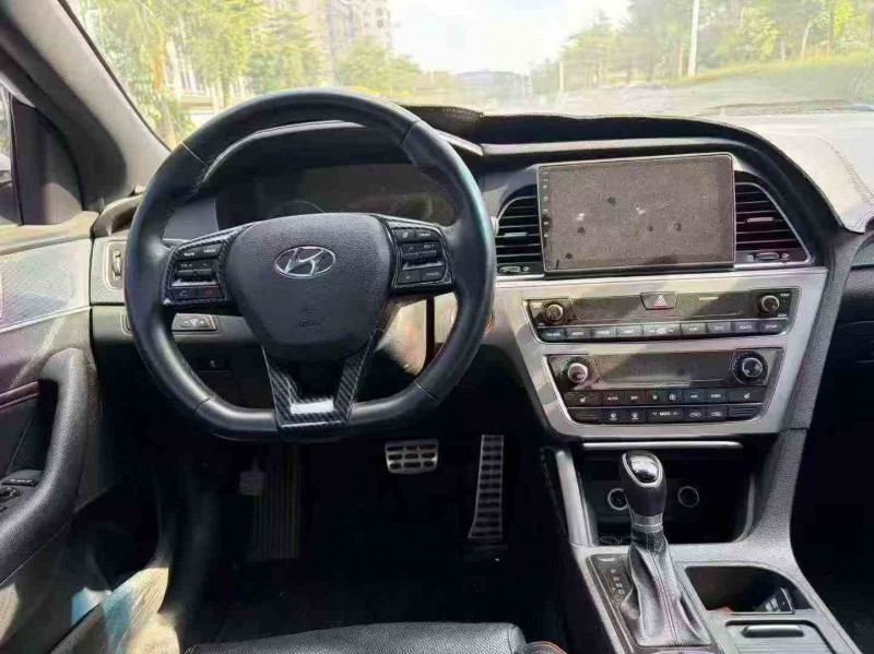 湛江16年现代索纳塔5