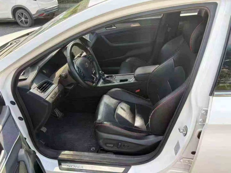 湛江16年现代索纳塔6