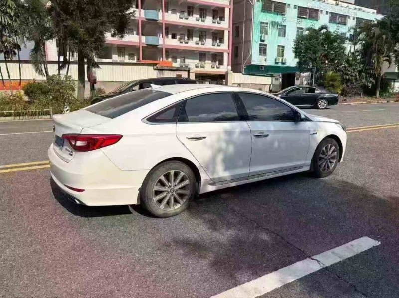 湛江16年现代索纳塔8