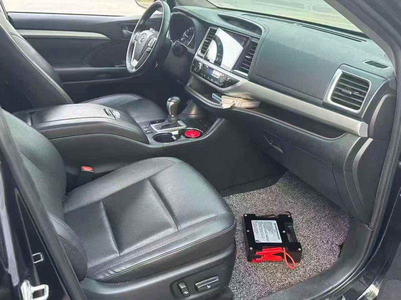 江门21年丰田汉兰达5