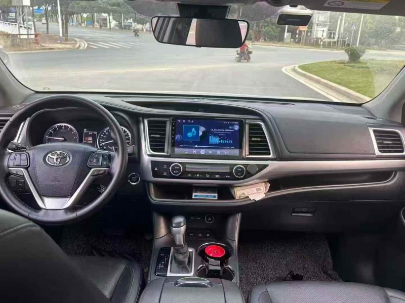 江门21年丰田汉兰达7