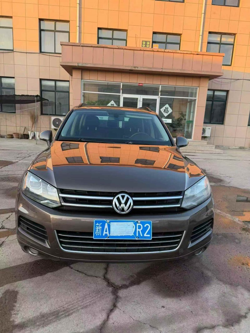 东营13年大众途锐1