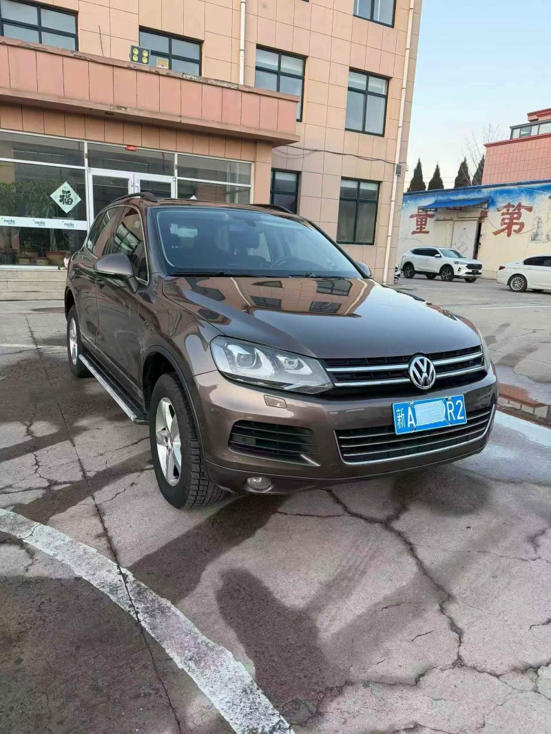 东营13年大众途锐2