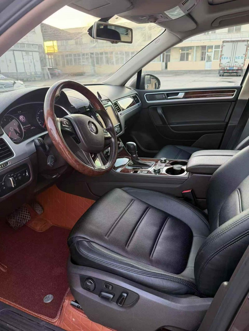 东营13年大众途锐6