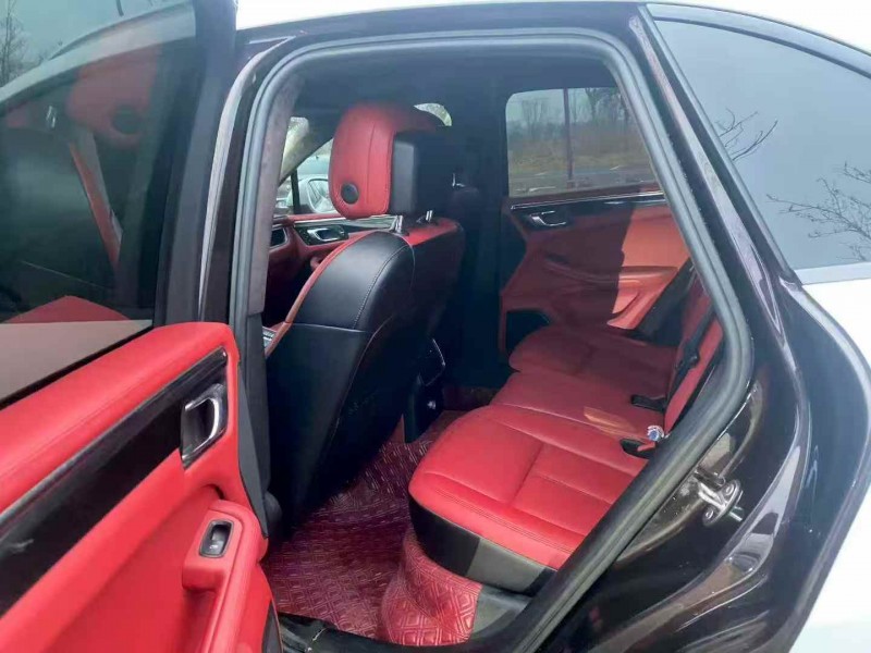 枣庄17年保时捷Macan5