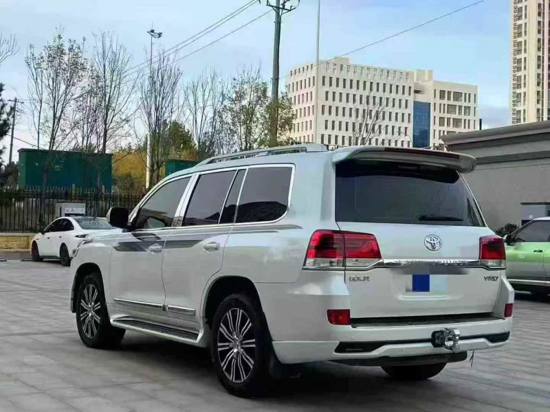 承德19年丰田兰德酷路泽7