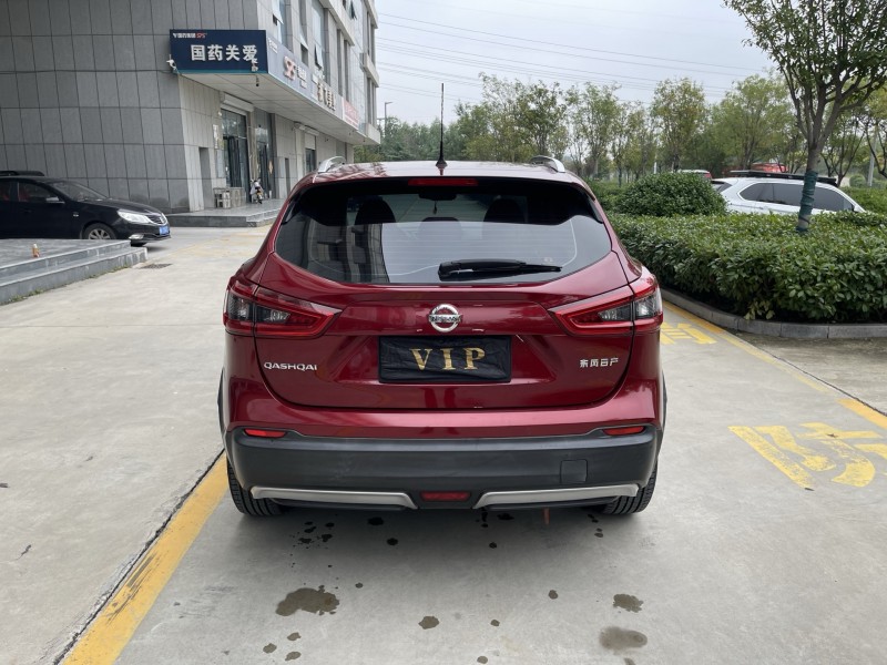 济宁21年日产逍客9