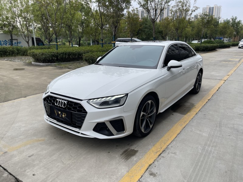 济宁21年奥迪A4L3