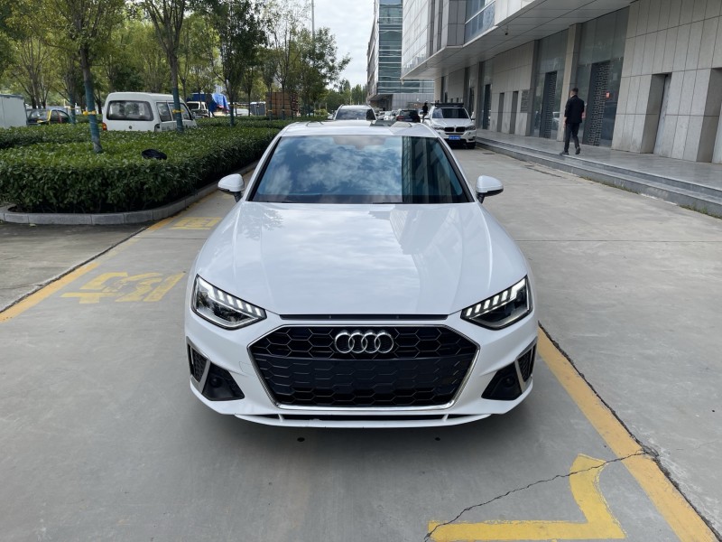 济宁25年奥迪A4L1