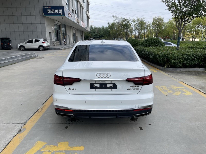 济宁25年奥迪A4L9