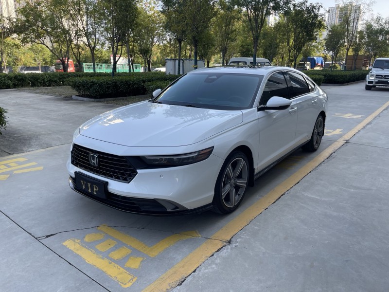 济宁23年本田雅阁2