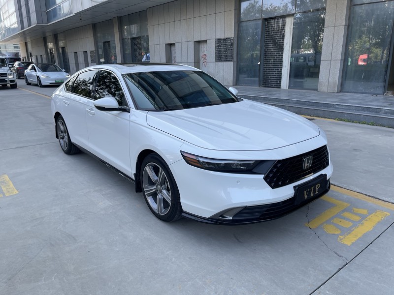 济宁23年本田雅阁3