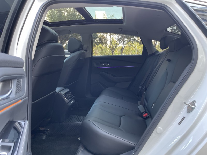 济宁23年本田雅阁6