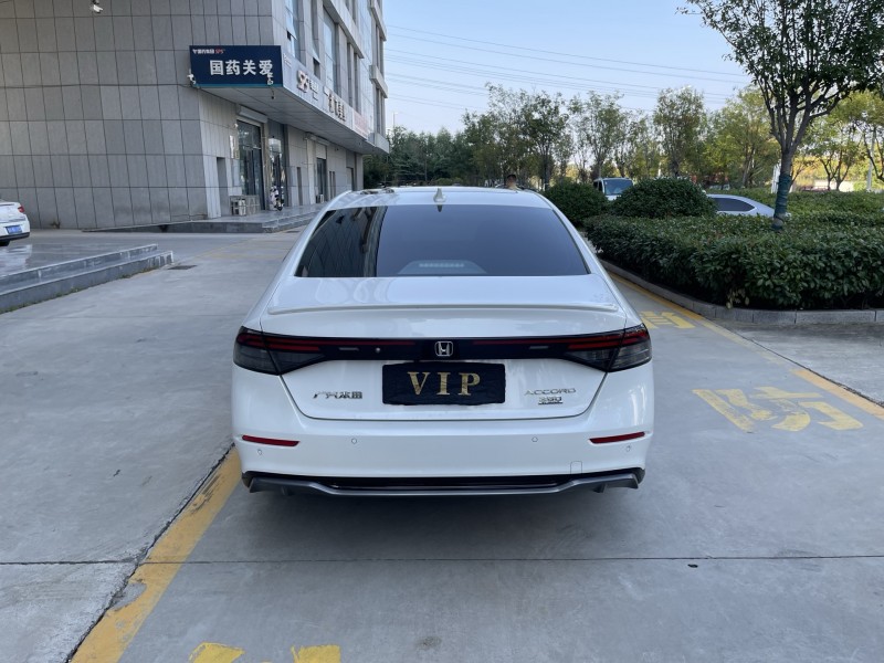 济宁23年本田雅阁9