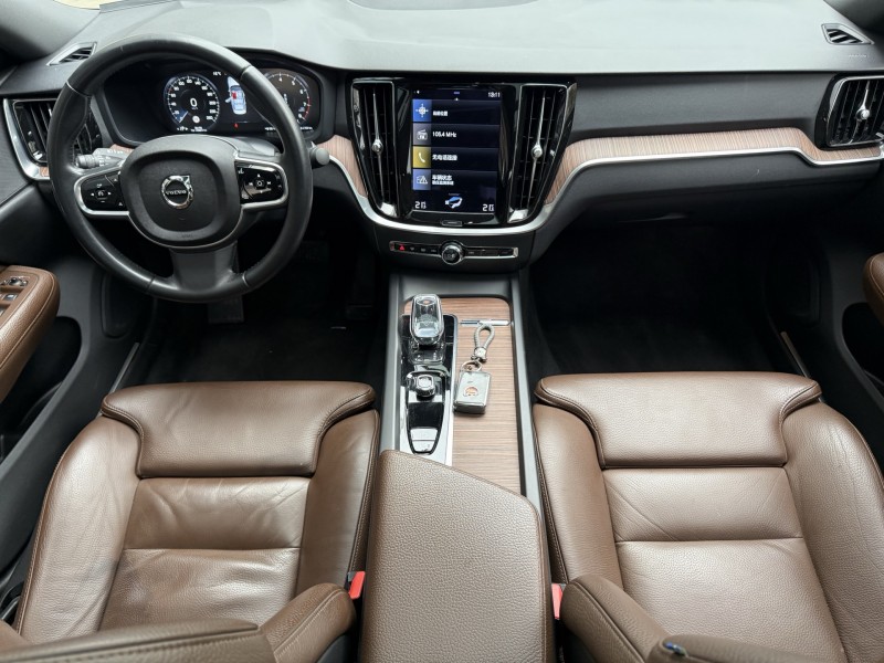 济宁22年沃尔沃S60L4