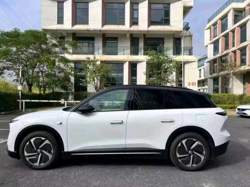 广州25年蔚来ES64