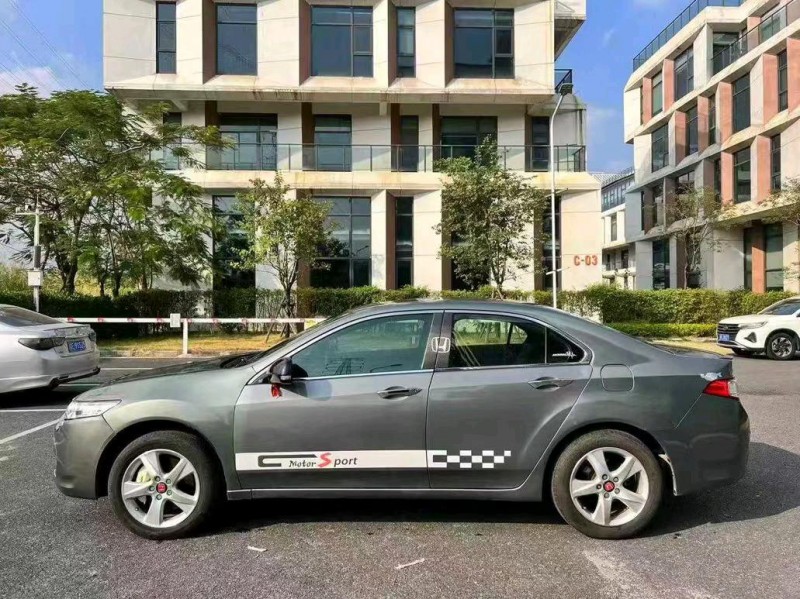 广州09年本田思铂睿4