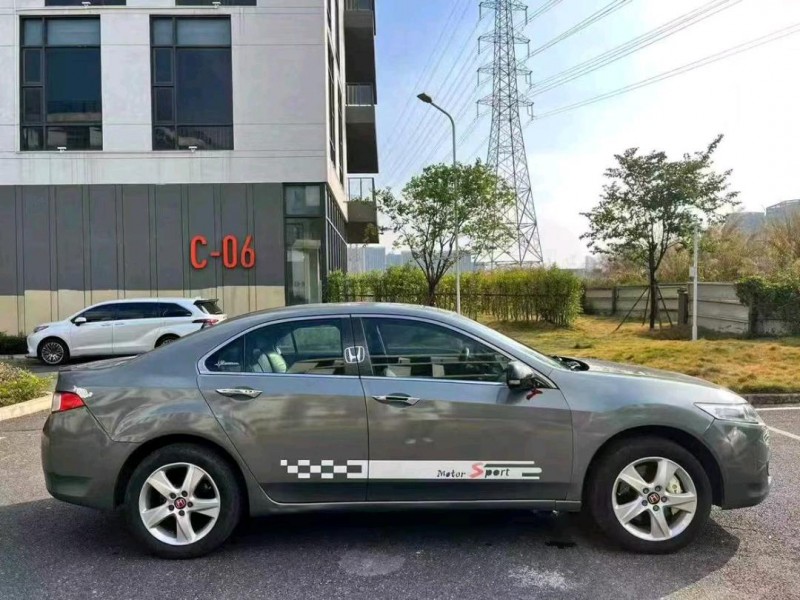 广州09年本田思铂睿6