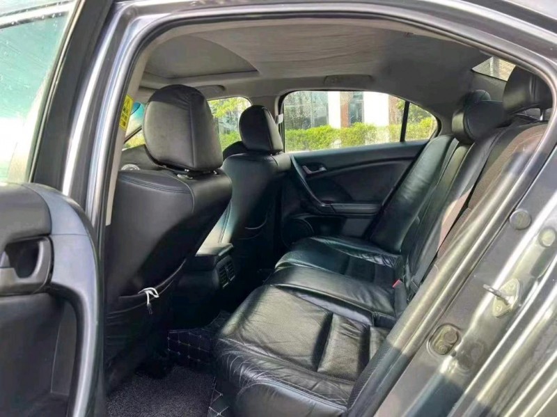 广州09年本田思铂睿7