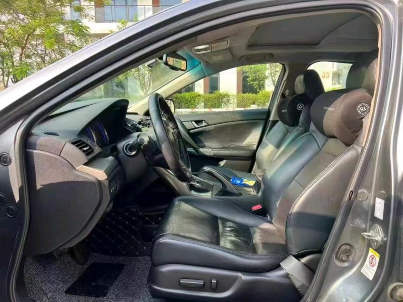 广州09年本田思铂睿8