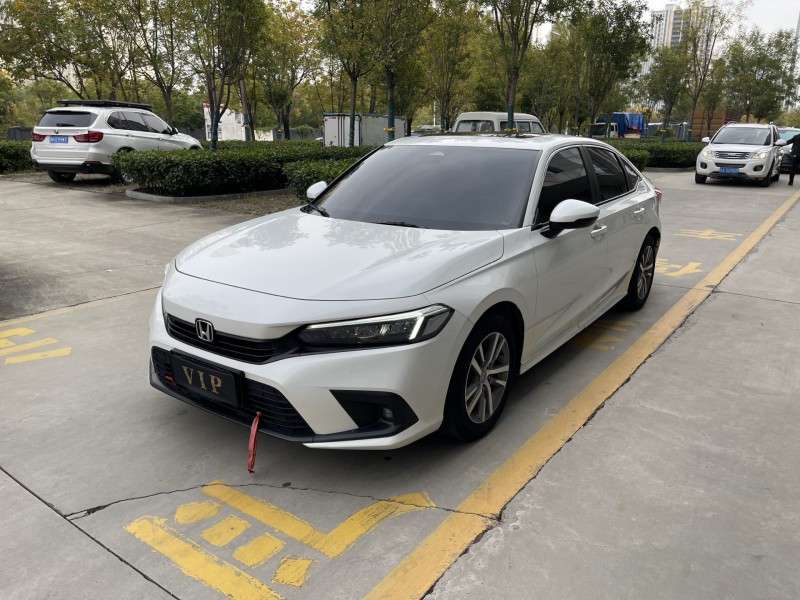 济宁24年本田思域2