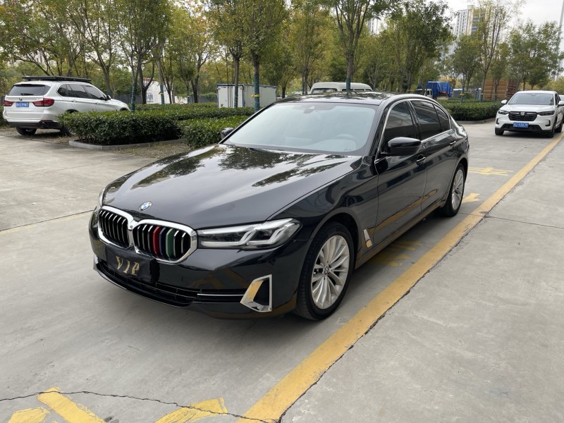 济宁22年宝马5系2