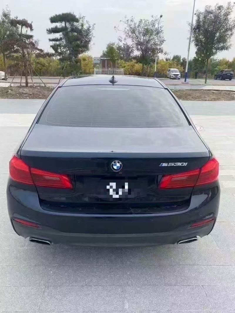 菏泽17年宝马5系9