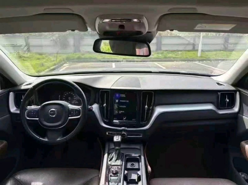广州19年沃尔沃XC608