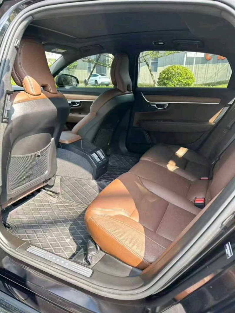 广州25年沃尔沃S907