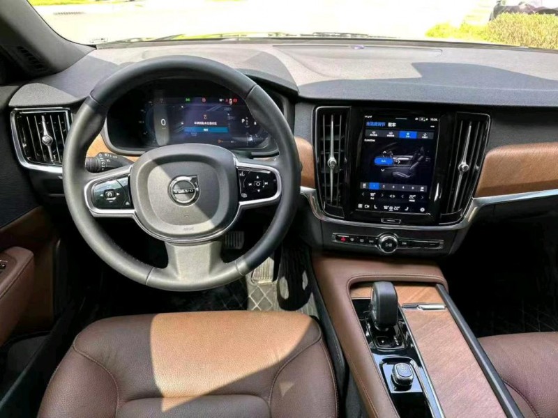 广州25年沃尔沃S909