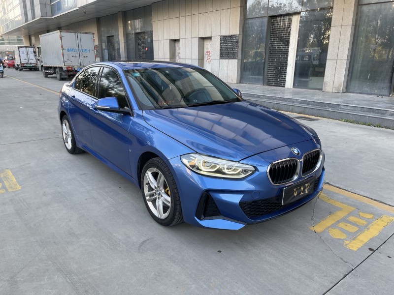 济宁19年宝马1系2