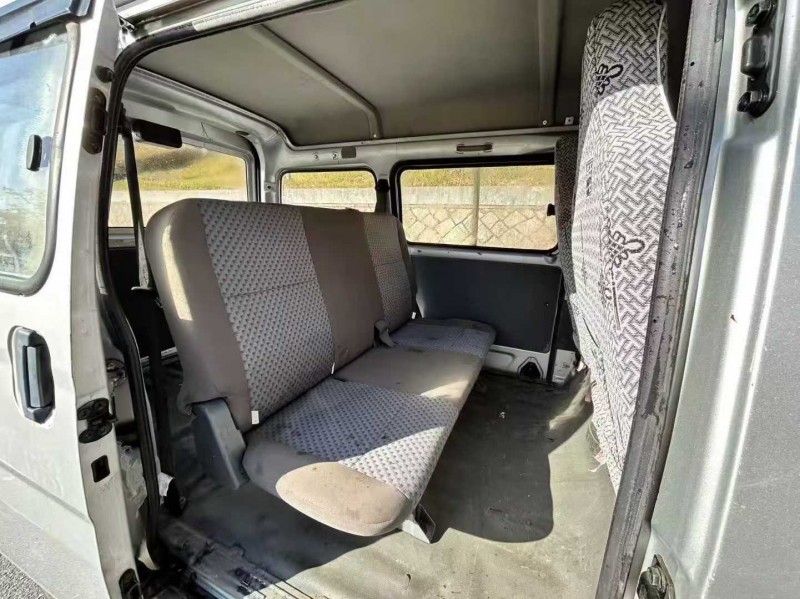 金华20年五菱汽车之光5