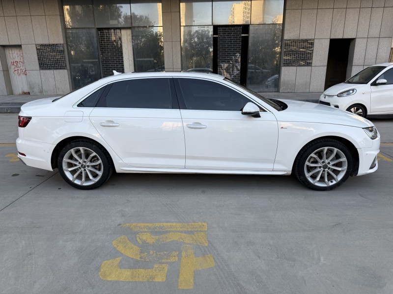 济宁19年奥迪A4L7