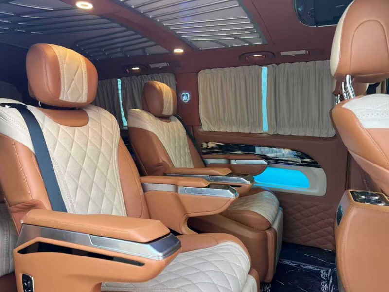 徐州21年奔驰威霆6