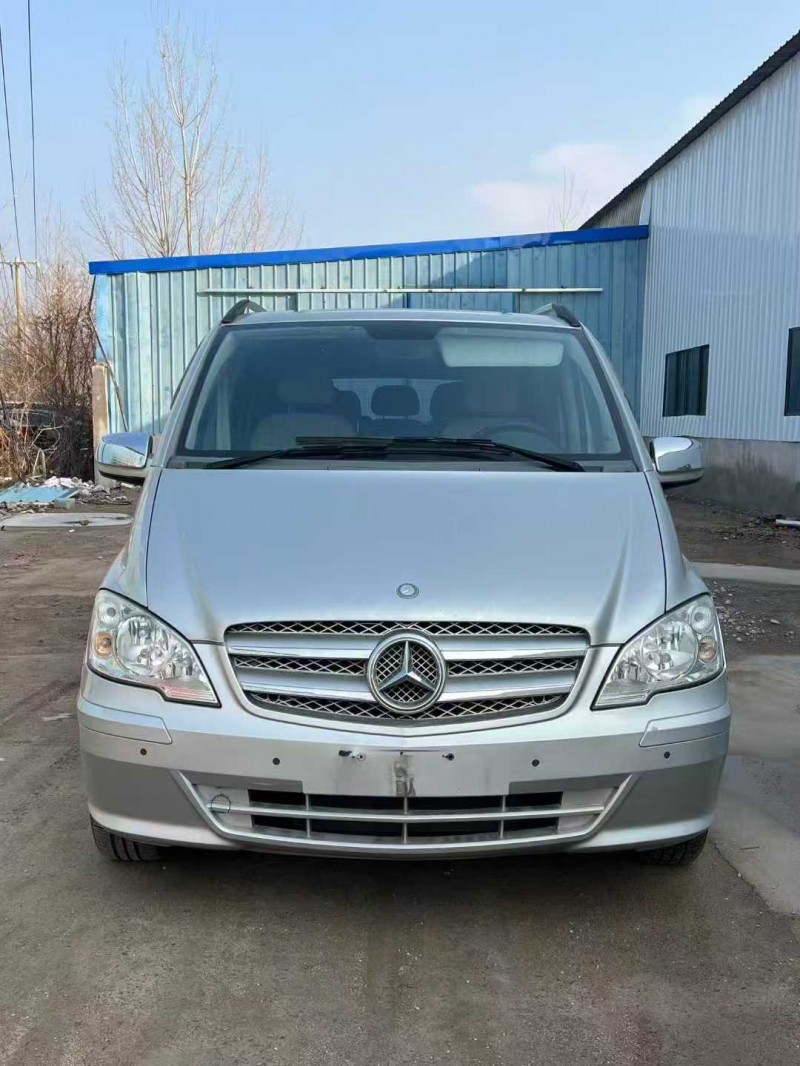 徐州16年奔驰威霆1