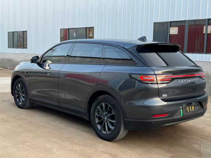 徐州24年零跑汽车C114