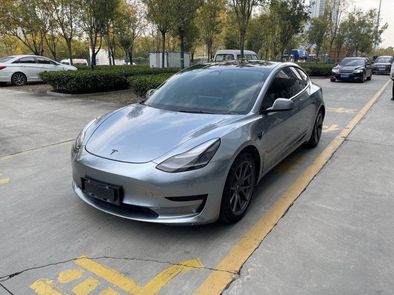 济宁21年特斯拉MODEL 34
