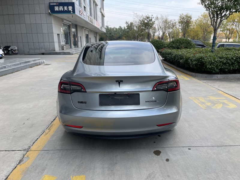 济宁21年特斯拉MODEL 36