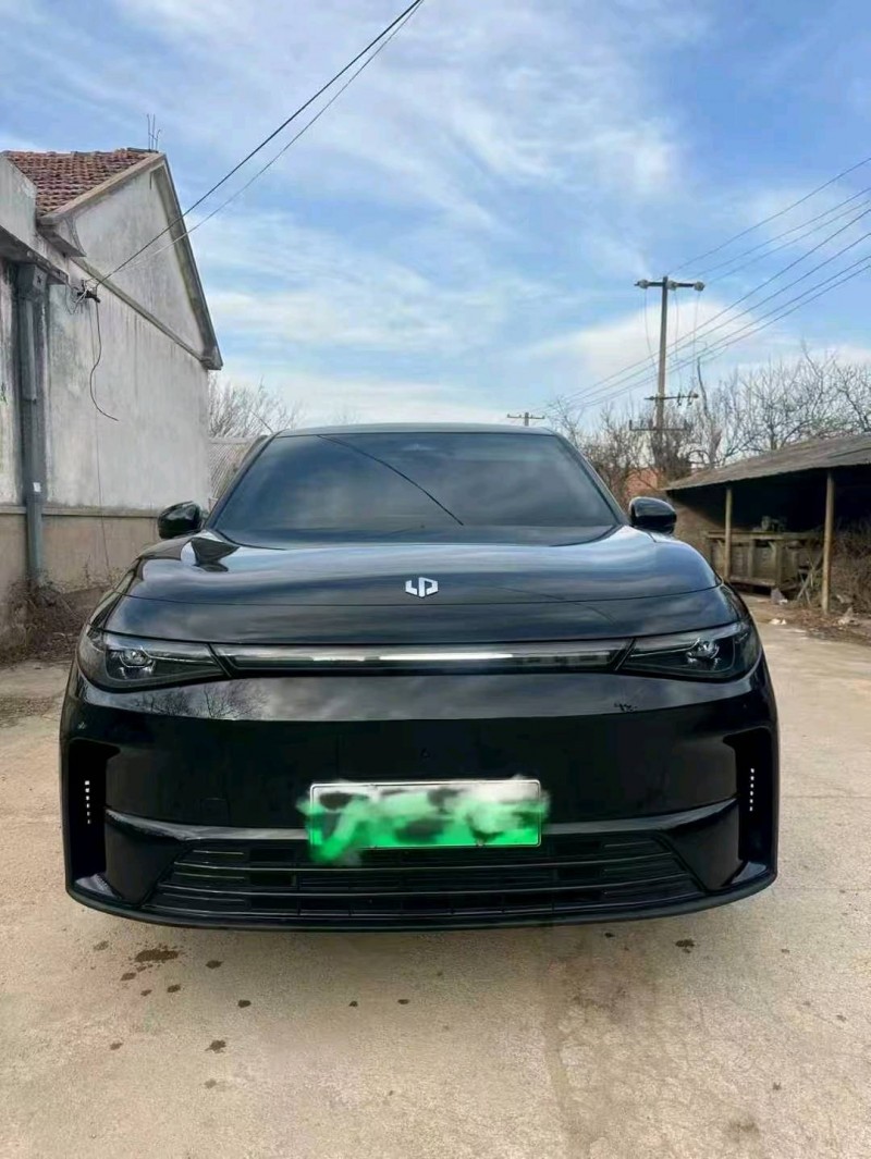 日照25年零跑汽车C101