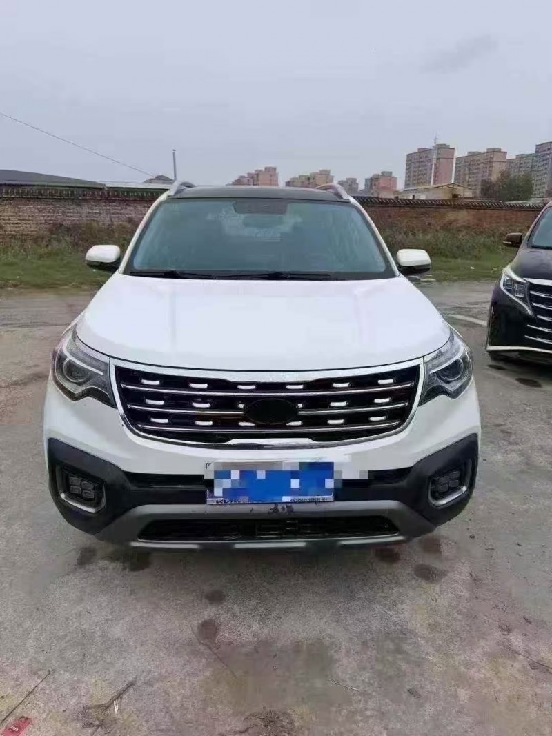 菏泽18年起亚智跑1