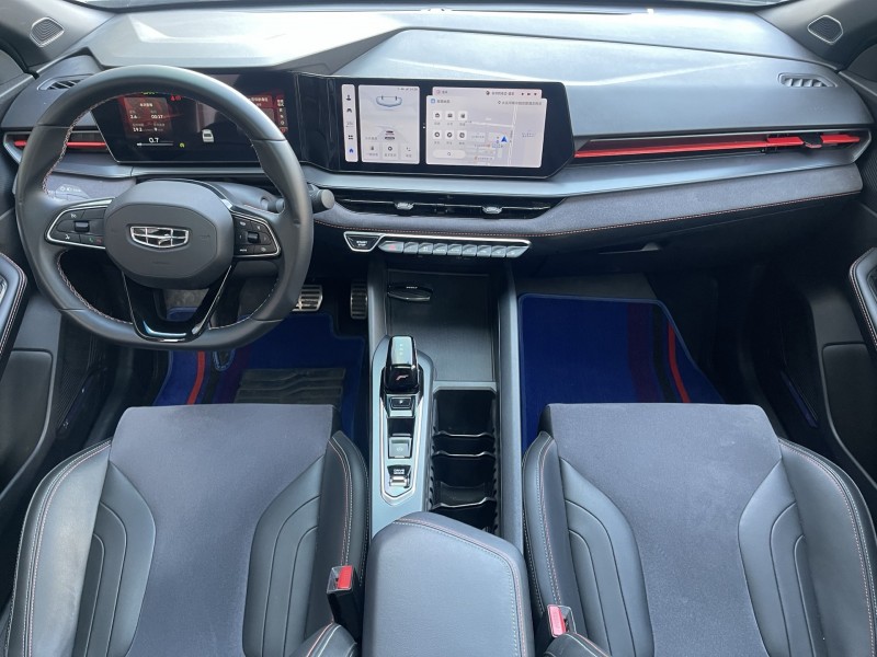 济宁23年吉利缤瑞4