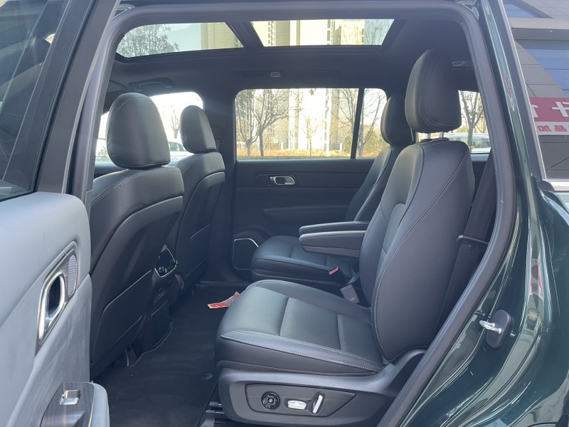 济宁22年理想理想ONE5