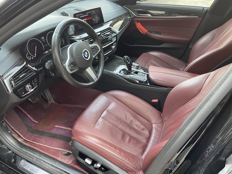 济宁19年宝马5系5