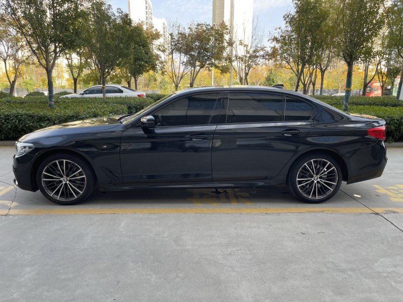 济宁19年宝马5系7