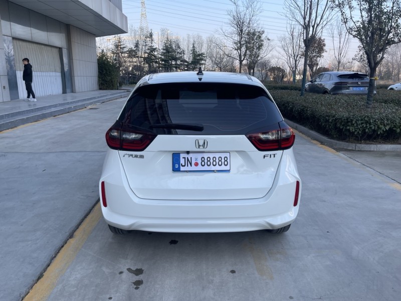 济宁22年本田飞度9