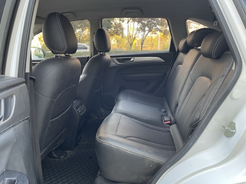 济宁21年哈弗M64