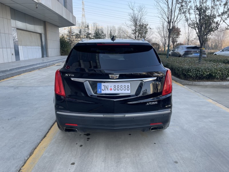济宁18年凯迪拉克XT59