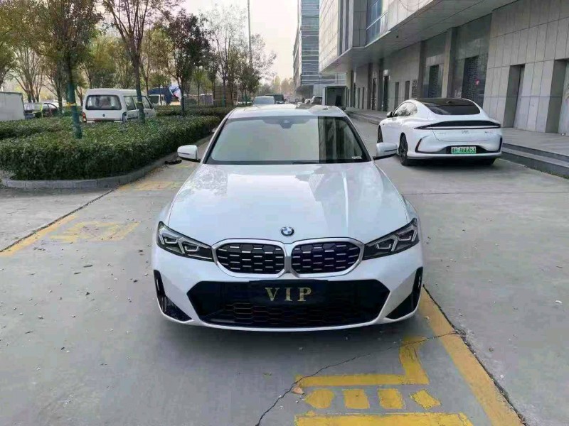 济宁24年宝马3系1