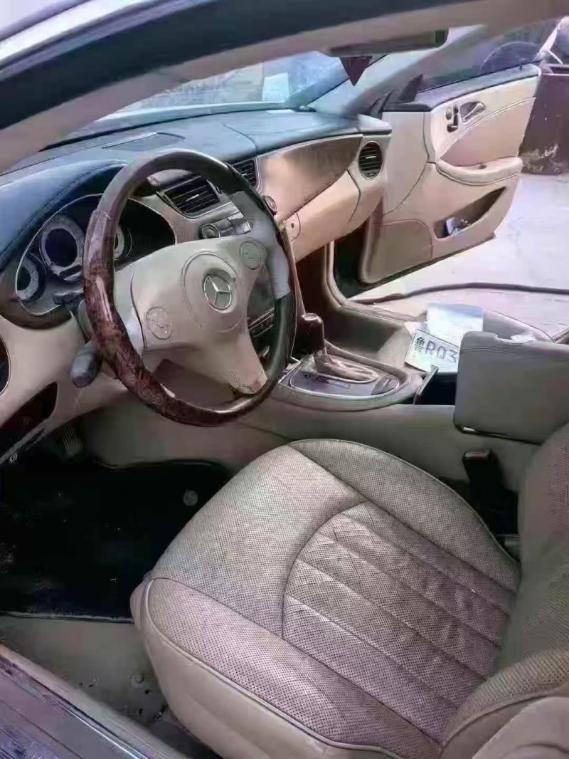 菏泽09年奔驰CLS3