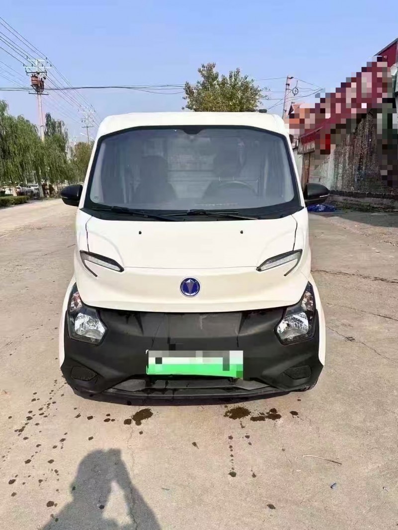 菏泽24年飞碟箱货货车1